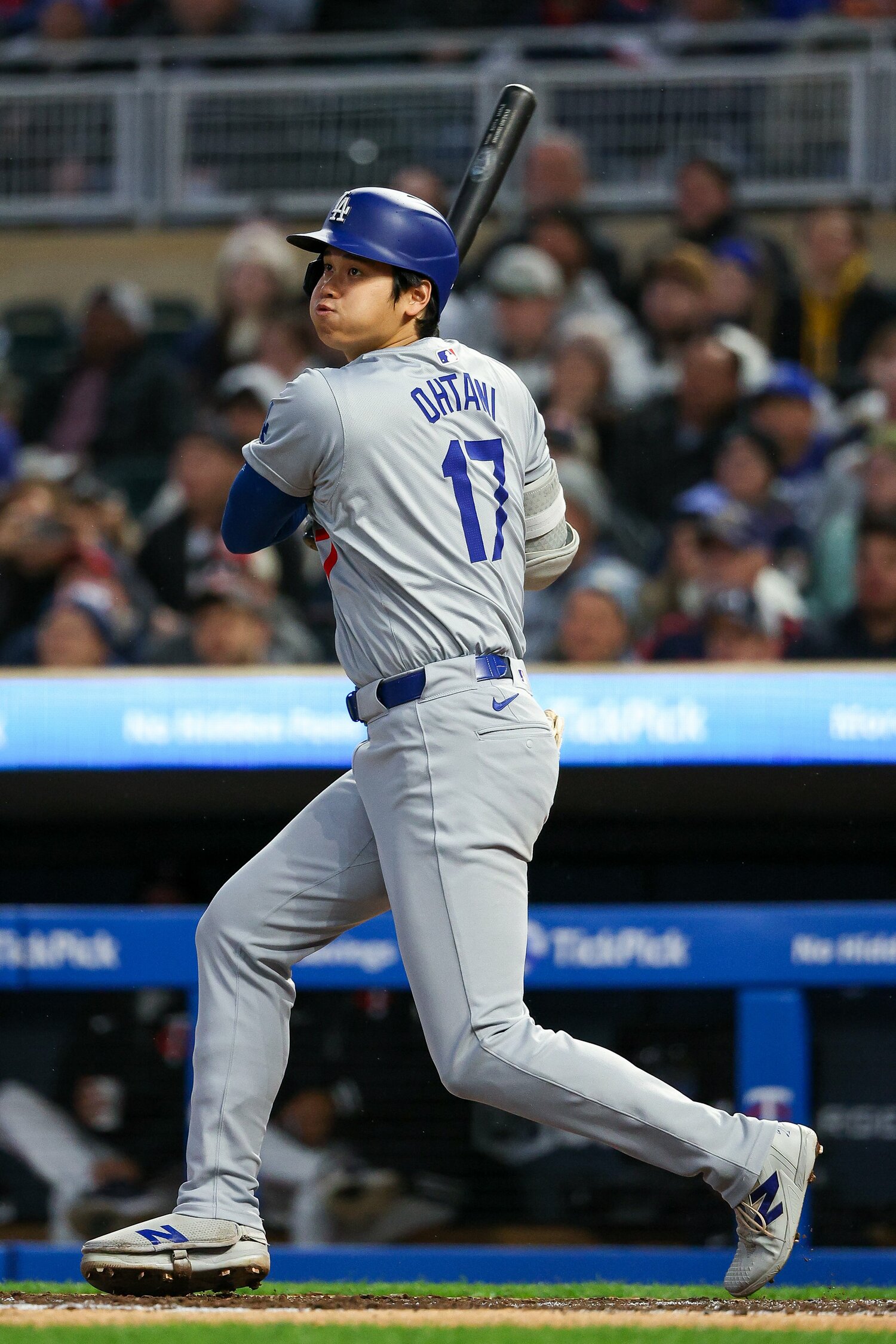 日本時間9日のツインズ戦で強烈な二塁打を放った大谷翔平。五十嵐亮太氏によると、センターからレフト方向への強い当たりに大谷好調時のサインがあるという　©︎Getty Images