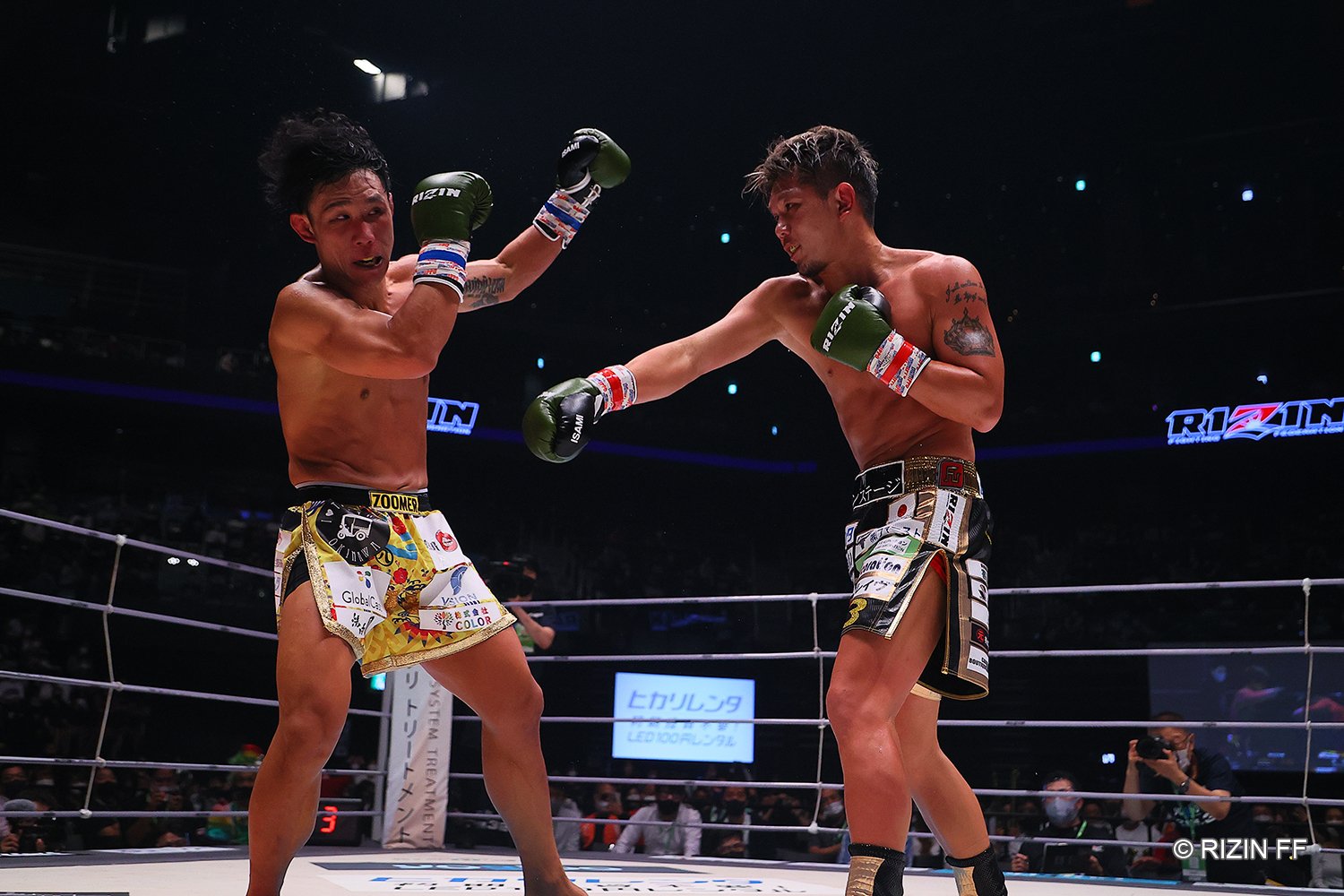 健闘した祖根だが、皇治がギリギリのところで上回った ©RIZIN FF