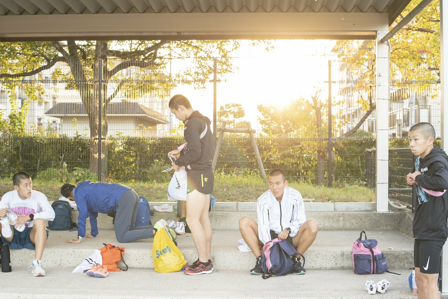練習を終えた佐藤ら。佐藤は来春に駒大に進学、さらにその先も見据えている