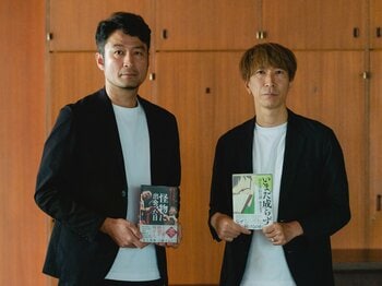 ノンフィクションが売れない？ 鈴木忠平と森合正範が語る”書き手の本音”「売れるということ」、そして「編集者に求めるものは…」＜Number Web＞ photograph by Wataru Sato