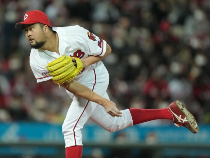 「三者凡退でもダメな球がある」首位カープのブルペンを支える元守護神・中崎翔太29歳の復活の軌跡と栗林良吏も見習う“姿勢”とは＜Number Web＞ photograph by Sankei Shimbun