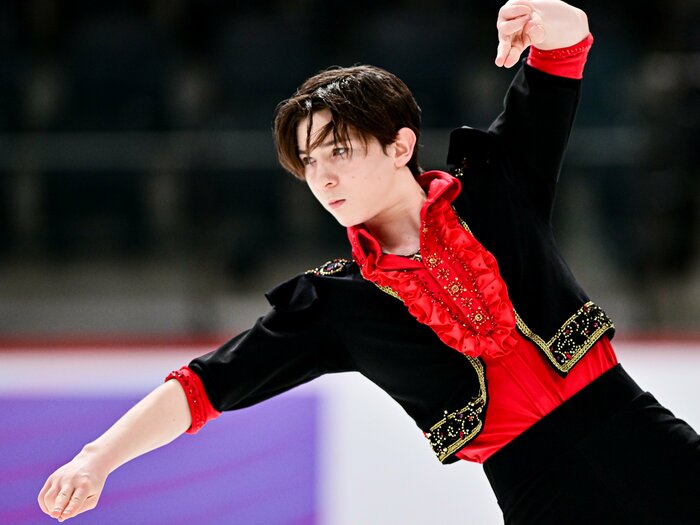 「不安すぎて泣いてしまったり…」17歳・中田璃士が“日本男子初”快挙の現地舞台ウラ…来季シニアデビューの“次世代エース”が語った自信＜Number Web＞ photograph by AFLO