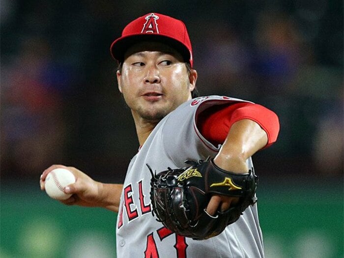 田澤純一、勝負のアメリカ11年目。アマ時代に口説かれたGMに導かれ。＜Number Web＞ photograph by AFLO