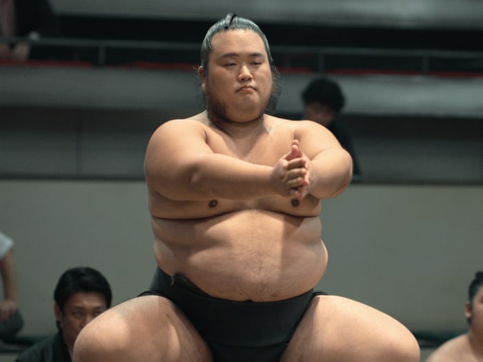 <“元人気芸人”からのアドバイスも…>「相撲」も「演技」も素人のスポーツ選手が『サンクチュアリ』でライバル力士を演じられた“意外な秘密”<Number Web> photograph by Netflixシリーズ「サンクチュアリ -聖域-」