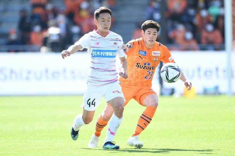 鳥栖で好プレーを見せている仙頭©Getty Images