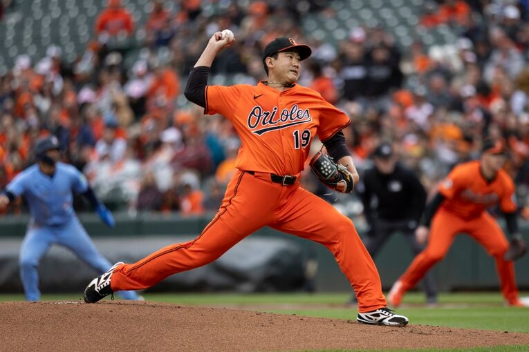 巨人ユニフォームと似てる？　オリオールズで活躍する菅野　©AFLO