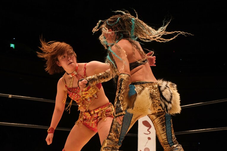 「泣いてんじゃねえ！ってビンタしたけど…」WWEから帰還したSareeeが日本で目指す“プロレス”とは？「ライバルはいればいるほど面白い」(19)