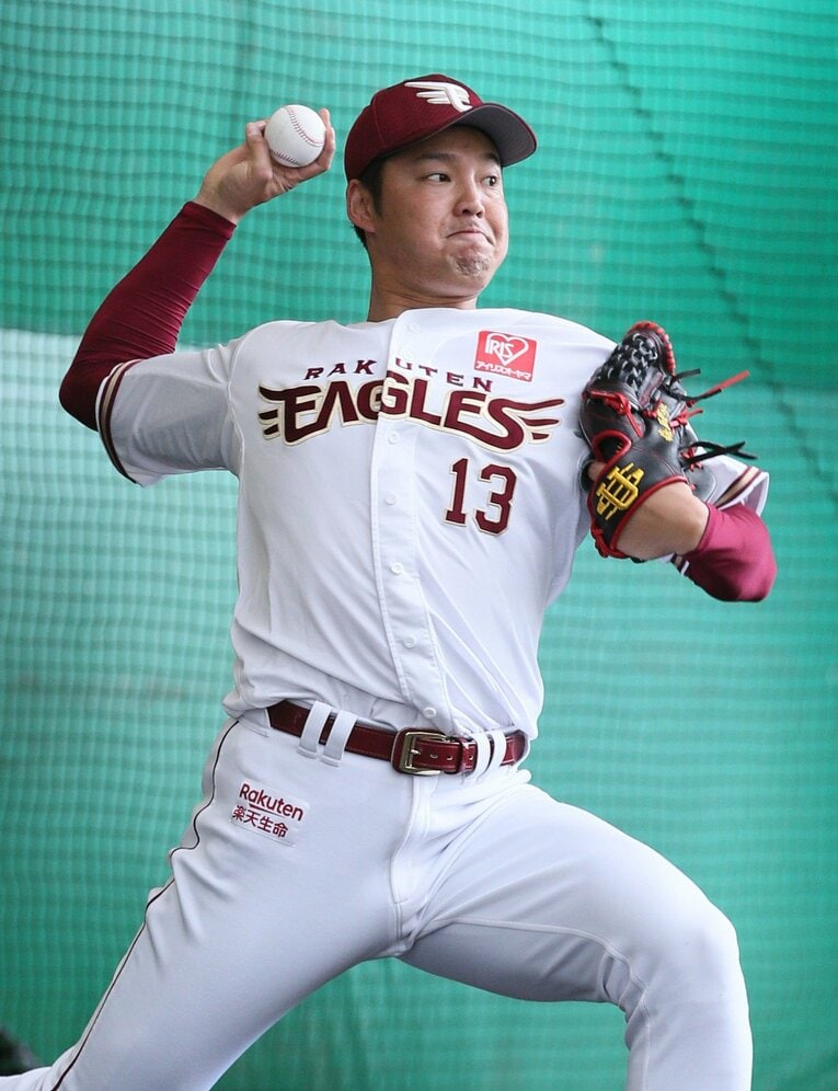 今となってはちょっと違和感？　楽天時代の森原　©JIJI PRESS