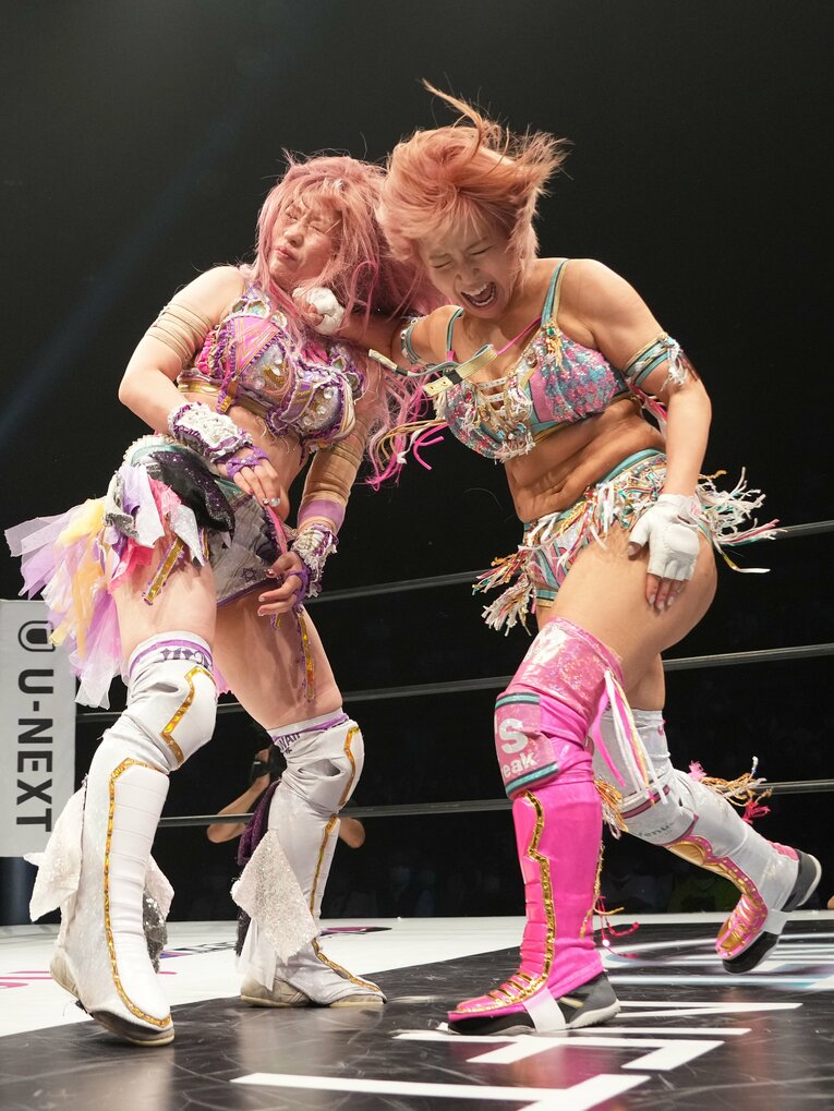 白川未奈vs中野たむ　©Essei Hara