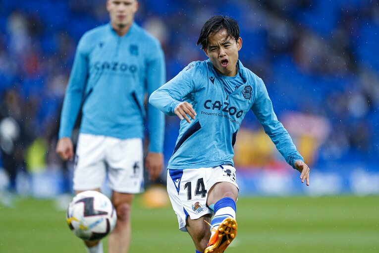 久保建英PK獲得＋シルバに絶妙アシストもドローに落胆　だが翌朝「クボ表紙の新聞」を持った地元のおじさんが…カメラマンは見た(4)