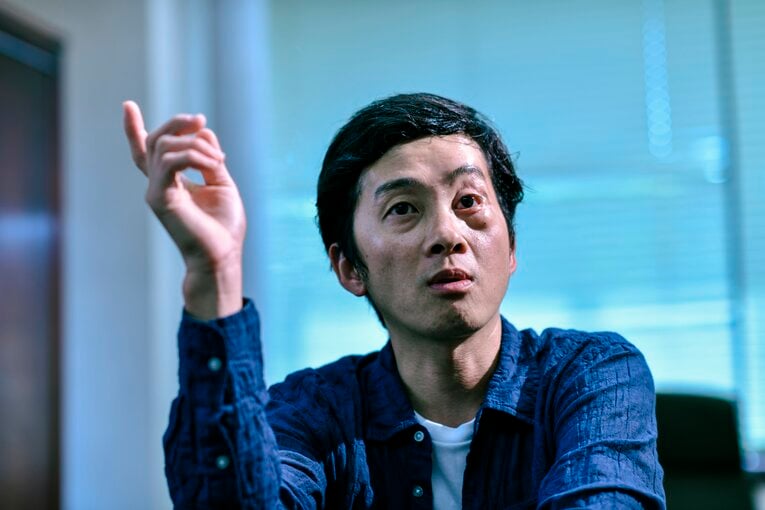 顔面の複雑骨折から度重なる手術を経て、片目の視力だけでの騎乗に慣れていき、昨年は高知競馬のリーディングジョッキーとなった宮川　©Takuya Sugiyama