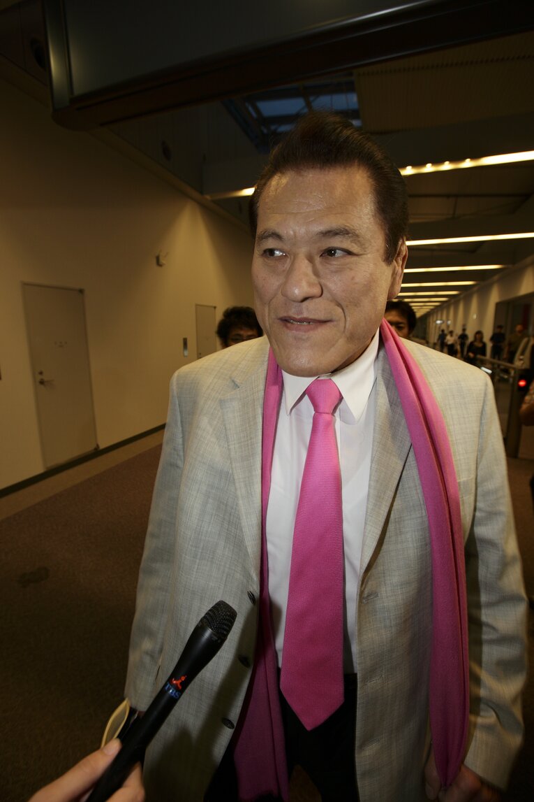 2009年、北朝鮮から帰国したアントニオ猪木　©Shiro Miyake