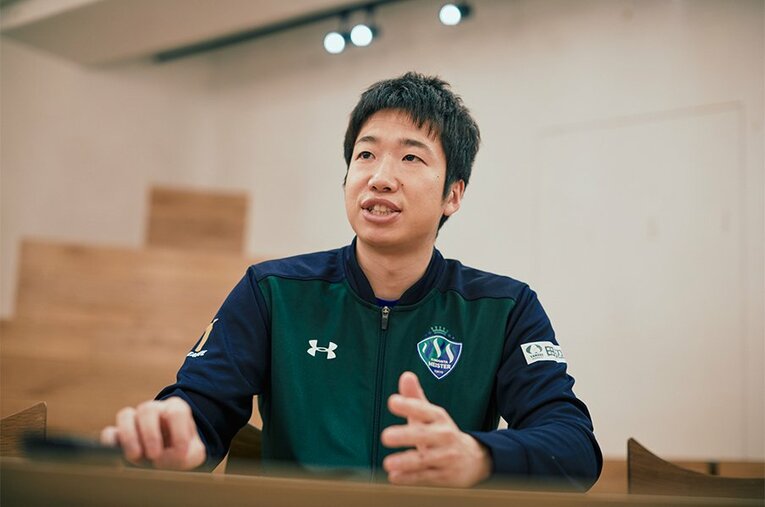 球が見えにくい現在の水谷は、自身のことを「正直、今の自分は全盛期の3割くらい」と語っている。 ／ photograph by Kei Ito