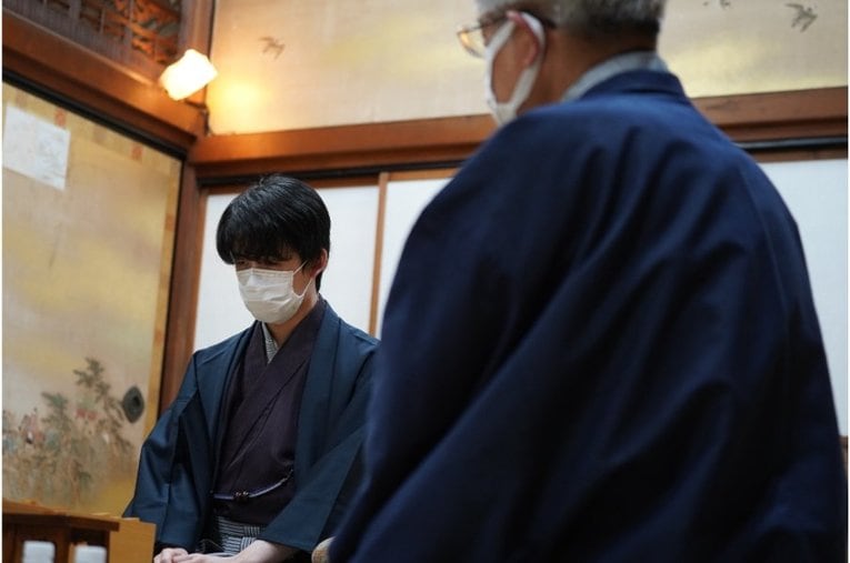 竜王戦第2局　©日本将棋連盟