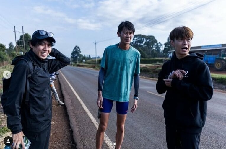 現在、MABPの監督兼選手を務める神野（右）とGMの高木。中央は所属選手の堀尾謙介／公式インスタグラムより引用