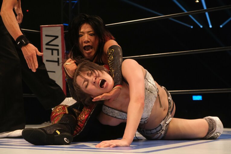 水着グラビアも披露のアイドル路線から急転換…素顔は“オラオラ”、スターダムのベルトも獲得した岩田美香の渇望「総合格闘技かキックにも」(9)