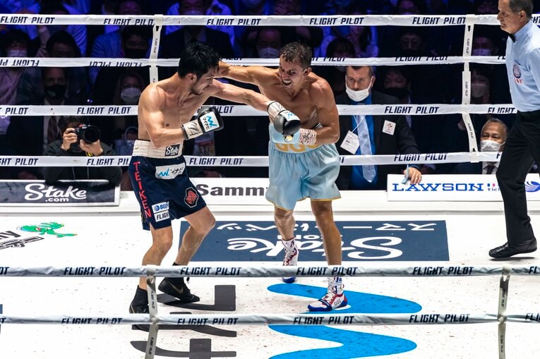 ゴロフキンが繰り出した最後のKOパンチ　©Takuya Sugiyama