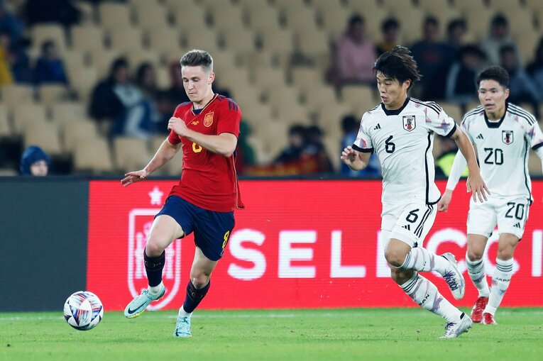 W杯前に日本人カメラマンが撮ったU-21スペインvs日本「リアルな実力差」ハイプレス空転の完敗を“未来予測”にしないためには… (42)