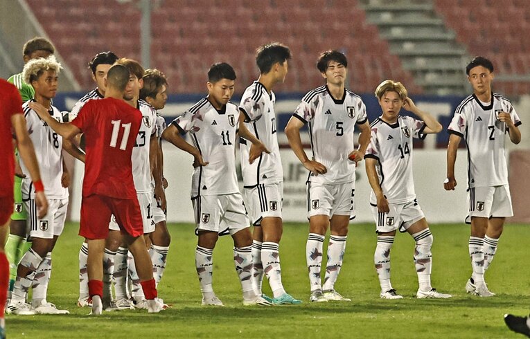 勝利したものの厳しい表情を浮かべる選手。1つずつ課題をクリアして“A代表経由パリ五輪行き”に挑んでほしい　©Kyodo News