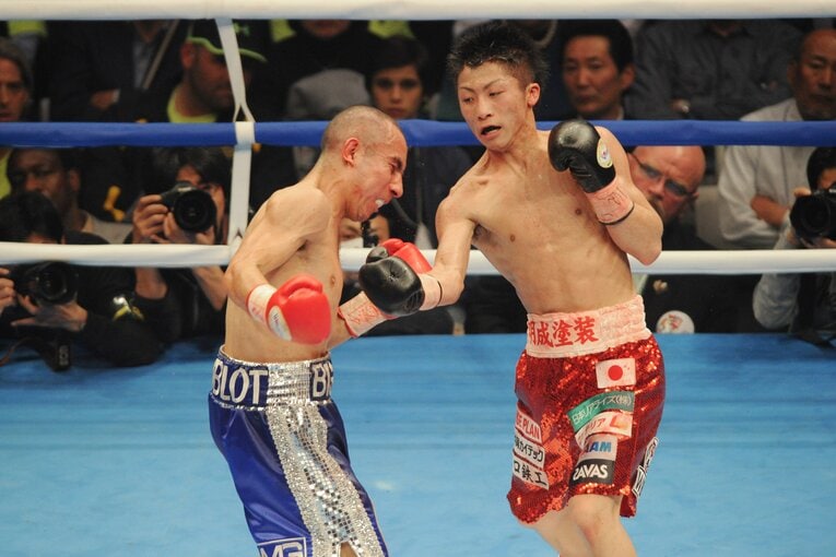 初の世界タイトルマッチで王者アドリアン・エルナンデスを圧倒。6回2分54秒でTKO勝ちを収めた　©Masashi Hara/Getty Images