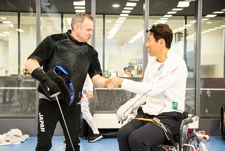 車いすフェンシング・加納慎太郎と松岡修造の対談に予期せぬ人物が参入！(3)