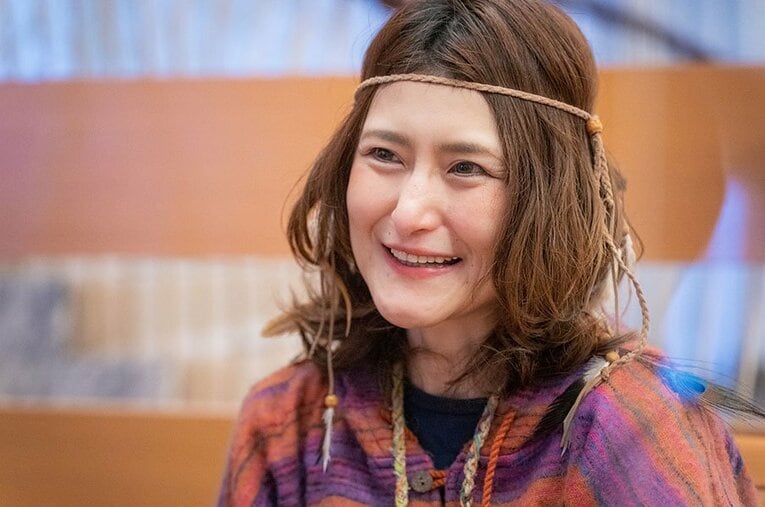 大食い番組から『水曜日のダウンタウン』などのバラエティでも活躍するアンジェラ佐藤 ／ photograph by Shiro Miyake