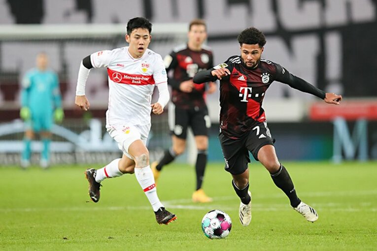 遠藤航がブンデス“1対1最多勝男”に　元ドイツ代表DFが語る「ツバイカンプフ」名人への極意(2)