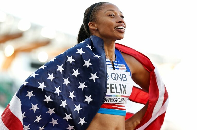 4×400m混合リレーで世界陸上最多の19個目のメダルを獲得したアリソン・フェリックス ／ photograph by Getty Images
