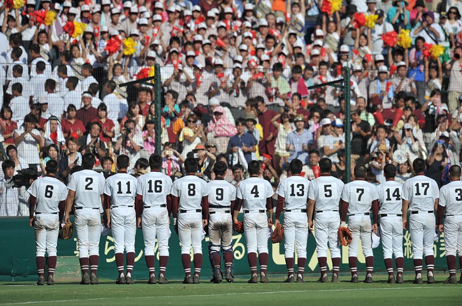 甲子園初戦突破でUSJか吉本新喜劇!?2回戦までの“暇”をどう過ごすか。<Number Web> photograph by Hideki Sugiyama