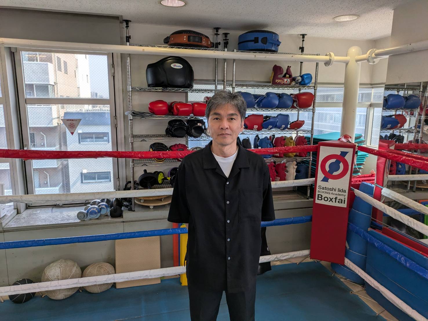 「スーパーフライ級での今後が楽しみ」と語る元世界王者の飯田覚士 ©️Toshio Ninomiya