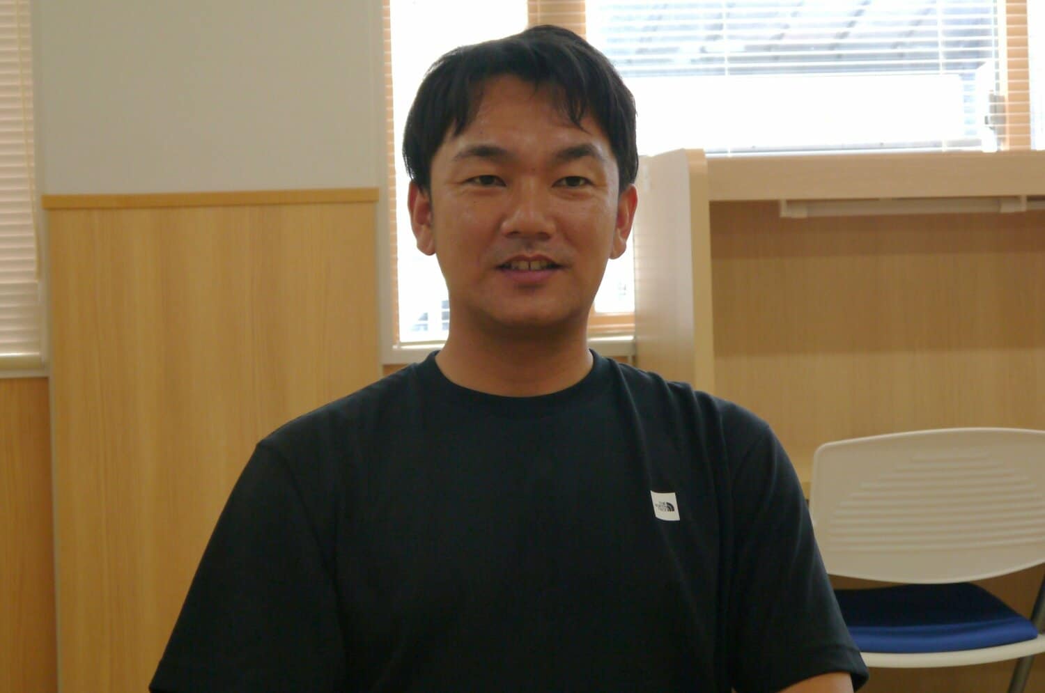自身の高校時代には県で準優勝の経験も持つ佐藤監督。「ひとり部員」をどう見たのか？　©Yuki Nihei