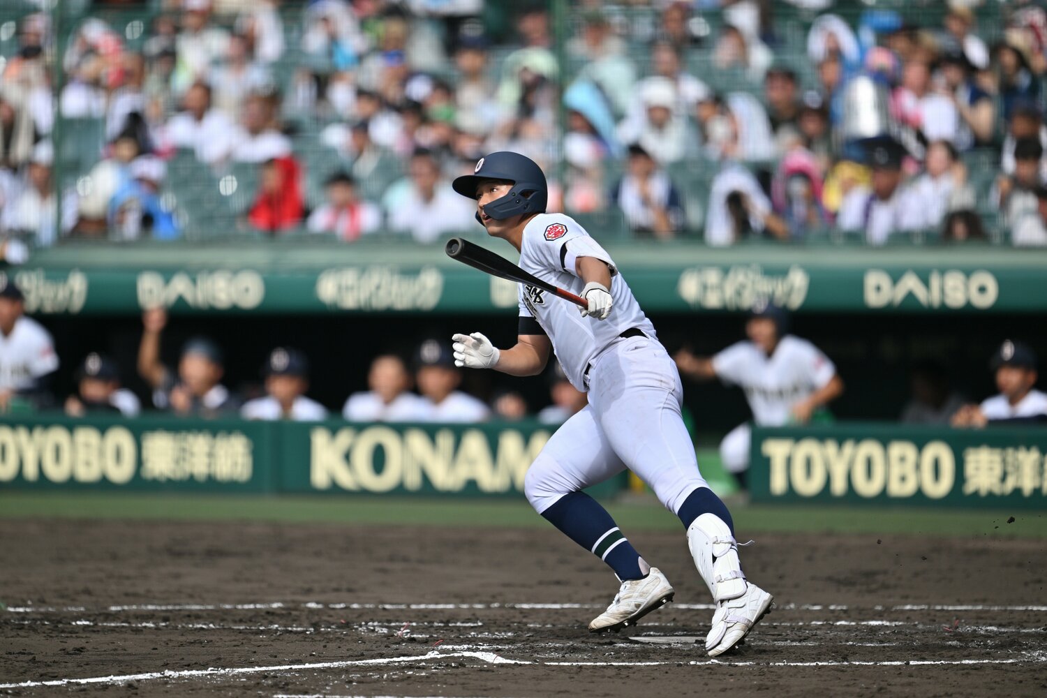 4回に痛烈な先制ホームランを放った沖縄尚学・仲田侑仁 ©Hideki Sugiyama