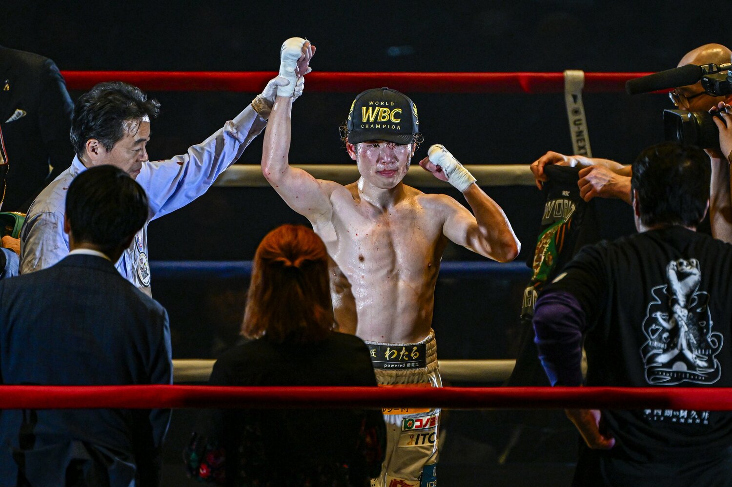 ユーリ阿久井政悟との激闘を制した寺地拳四朗。3月13日、両国国技館　©Takuya Sugiyama