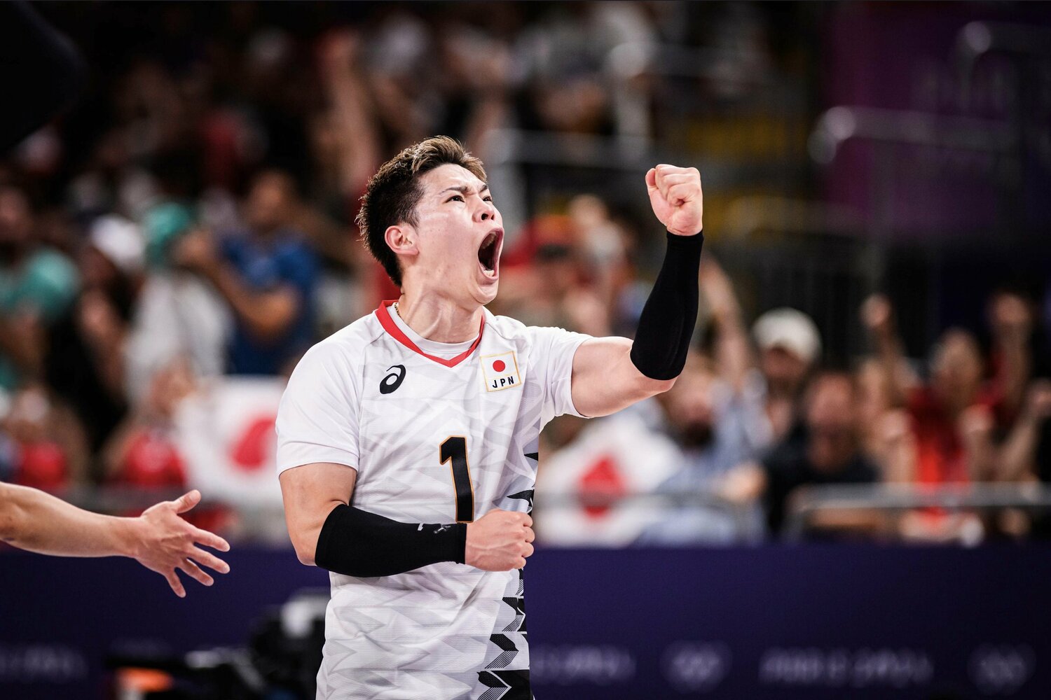 アメリカ戦でチーム最多18得点をマークした西田有志　©️Volleyball World