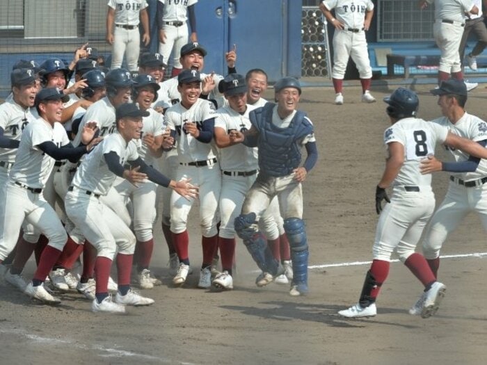 今年の大阪桐蔭は発展途上? “崖っぷち”を救った主将と殻を破ったエース「一番いい勝ち方」で乗り込む甲子園<Number Web> photograph by Sankei Shimbun