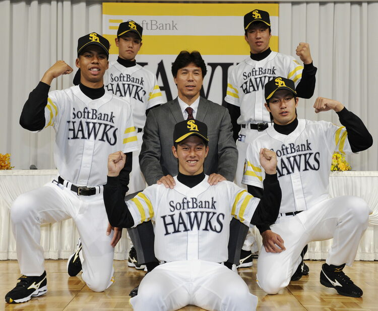 美品 超貴重】千賀滉大 甲斐拓也 ボブルヘッド 2個セット 美品 超貴重