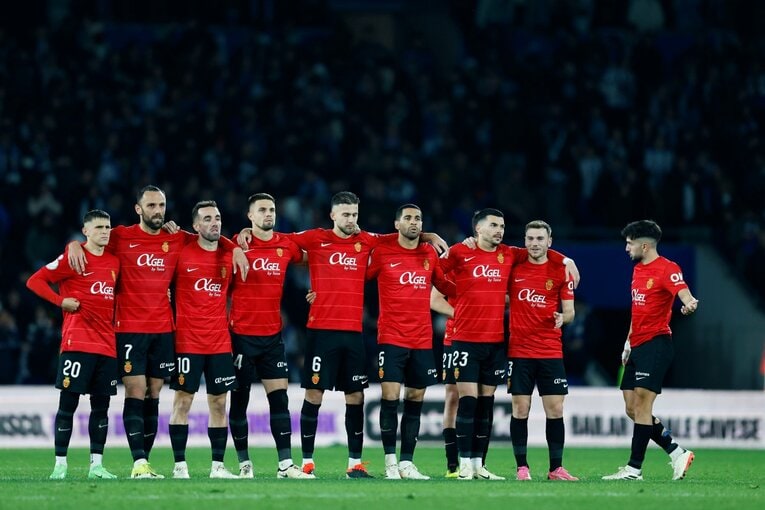 PK戦開始前のマジョルカメンバー、余裕とまとまりを感じさせた　©Daisuke Nakashima