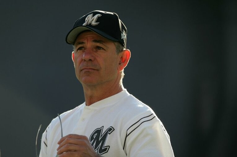 2005年、最強と目されたソフトバンクを破り、日本シリーズ進出を決めたボビー・バレンタイン監督。敵地で逆王手をかけられ、選手に伝えたことは… ／ photograph by Hideki Sugiyama