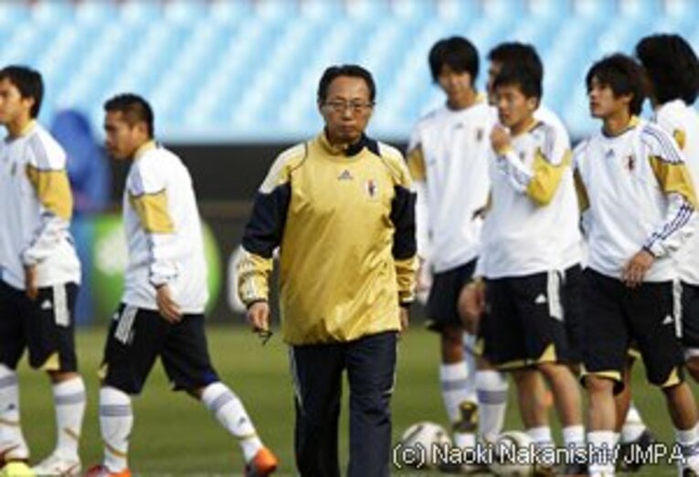 岡田武史がW杯直前の暗闘を激白！あの「突然の戦術変更」までの苦悩。(3)
