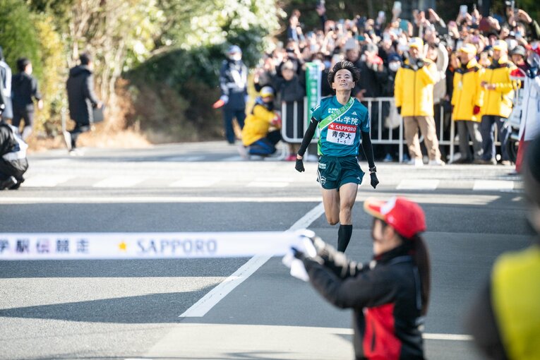 【5区〜往路優勝後…オフショット】©Nanae Suzuki