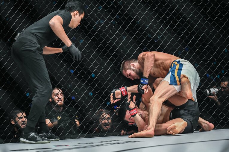 青木真也が語る「僕にしかできない終活」 39歳のベテランは、いかに格闘技を続けるのか？「主義主張を表に出すのは、命がけなんです」(33)