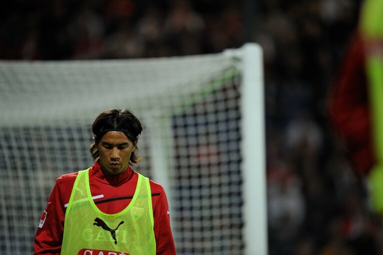 2011-12シーズンの岡崎　©Sports Graphic Number