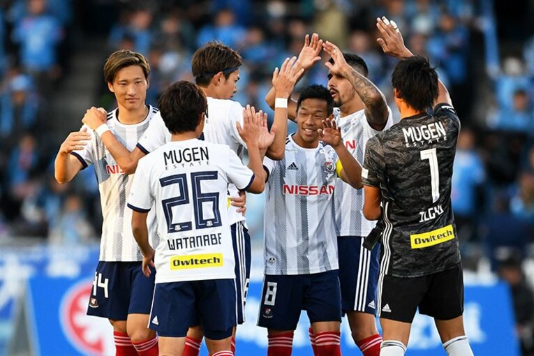 優勝目前マリノスが提示する先進性。松原健「従来のSBとは180度違う」。(2)