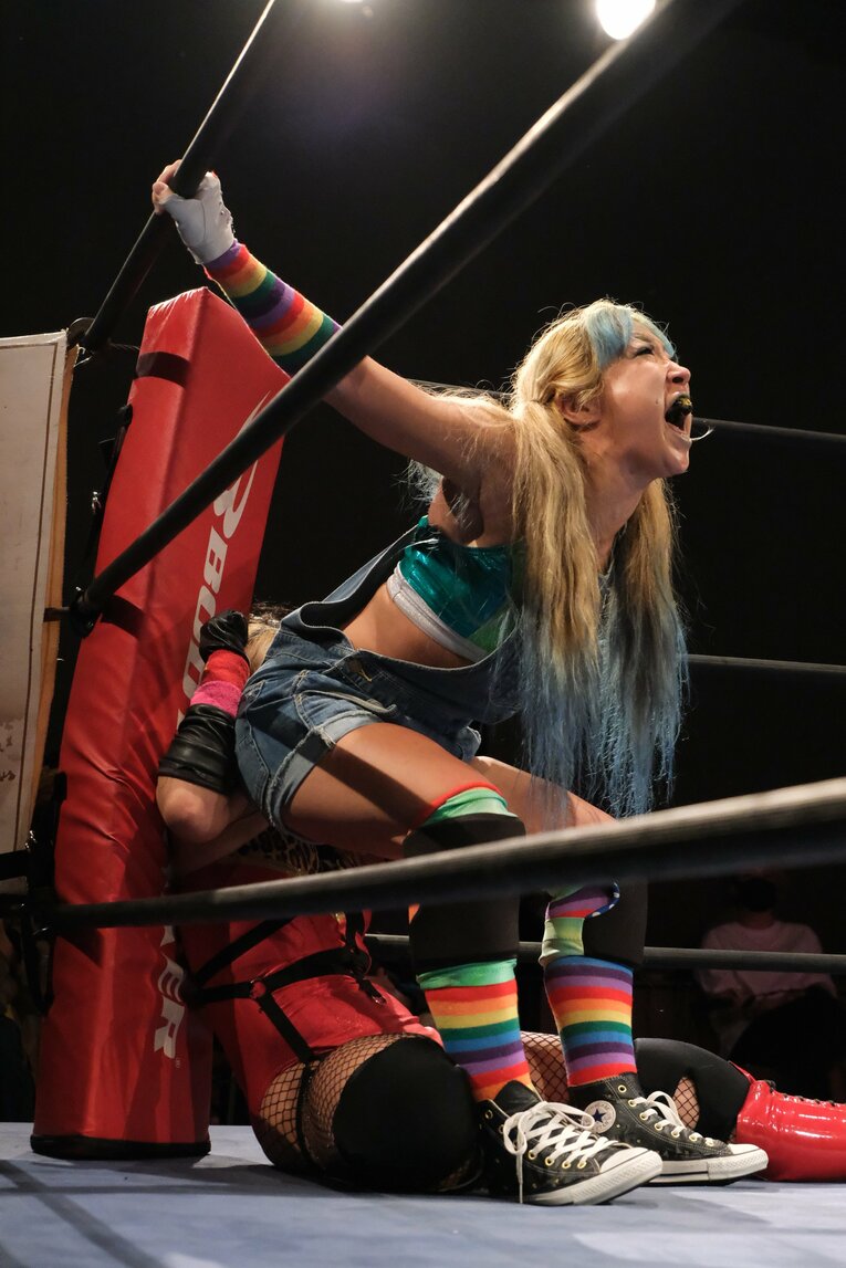 “エメラルド・ハーレクイン”まえだみさき。前職はダイビングインストラクター