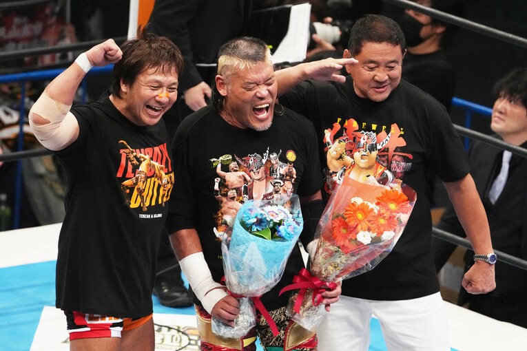 小島聡、永田裕志と天山広吉　©Masashi Hara