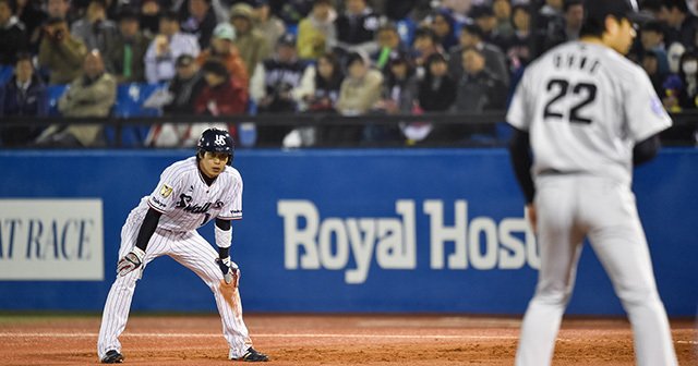 史上初2年連続トリプルスリーに光を。山田哲人、成功率9割超の積極盗塁