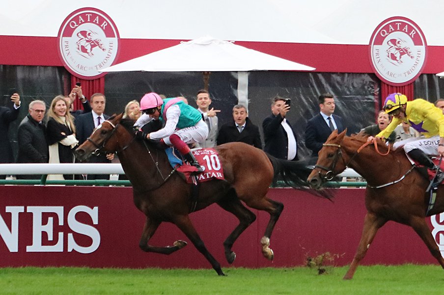 ディープ&武豊にオルフェーヴル。凱旋門賞、日本馬の足跡と悲願。<Number Web> photograph by Satoshi Hiramatsu
