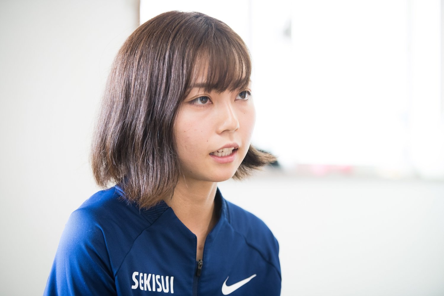 陸上界の第一線で活躍する卜部蘭さんに「女性アスリートが抱える問題」について話を聞いた　©Asami Enomoto