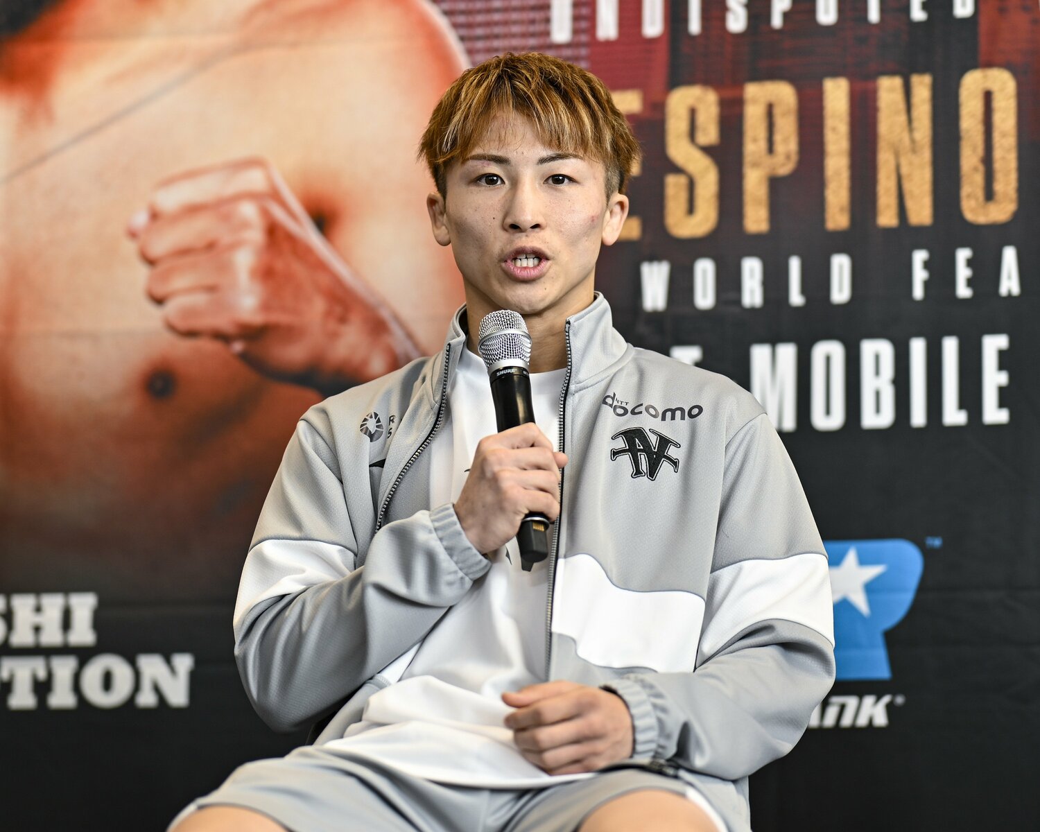 カルデナス戦後の会見の様子。デビュー以来の連勝を「30」に伸ばした　©︎Hiroaki Yamaguchi