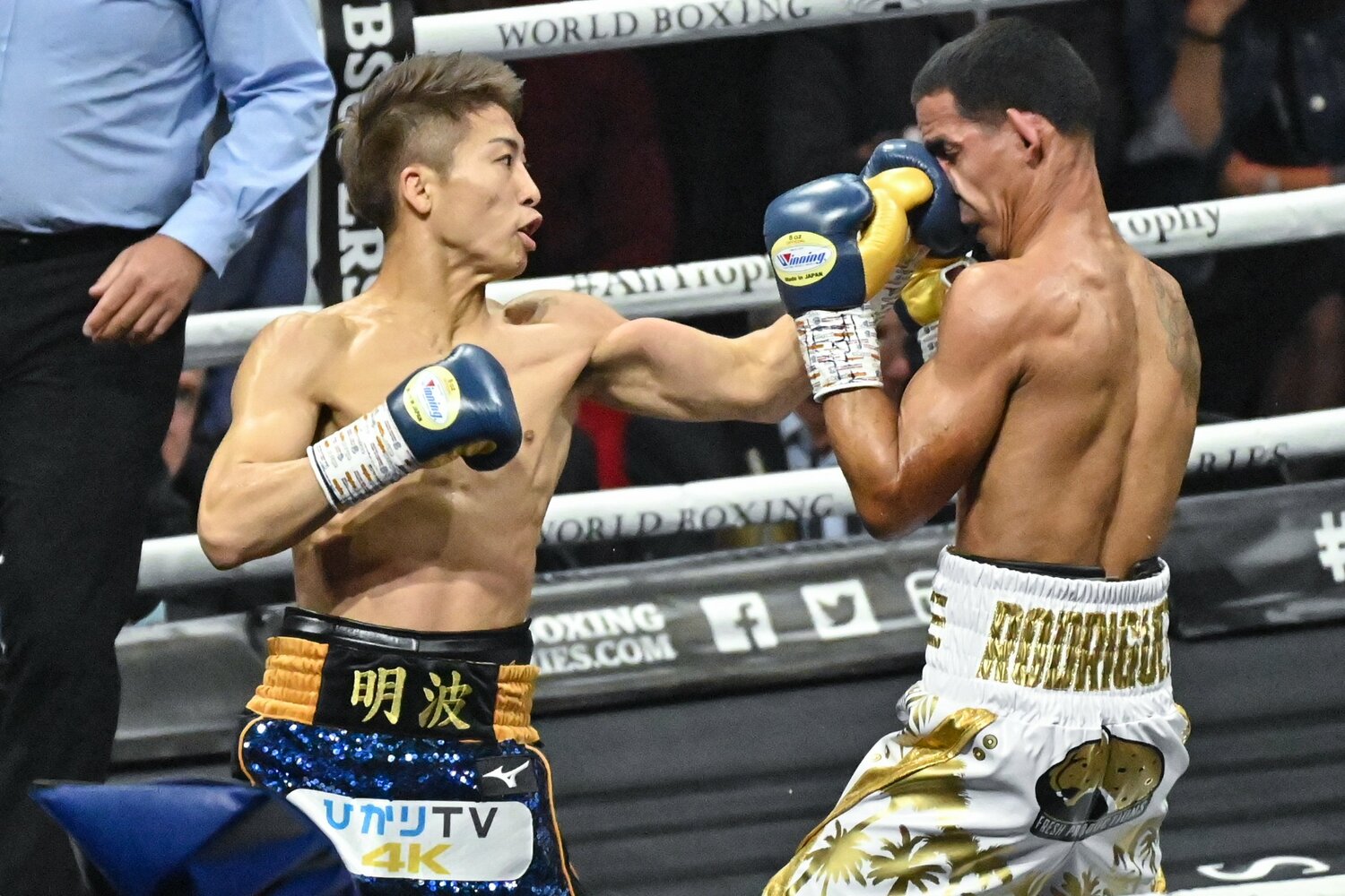 WBSSバンタム級・準決勝、エマヌエル・ロドリゲス戦の井上尚弥　©Hiroaki Yamaguchi/AFLO